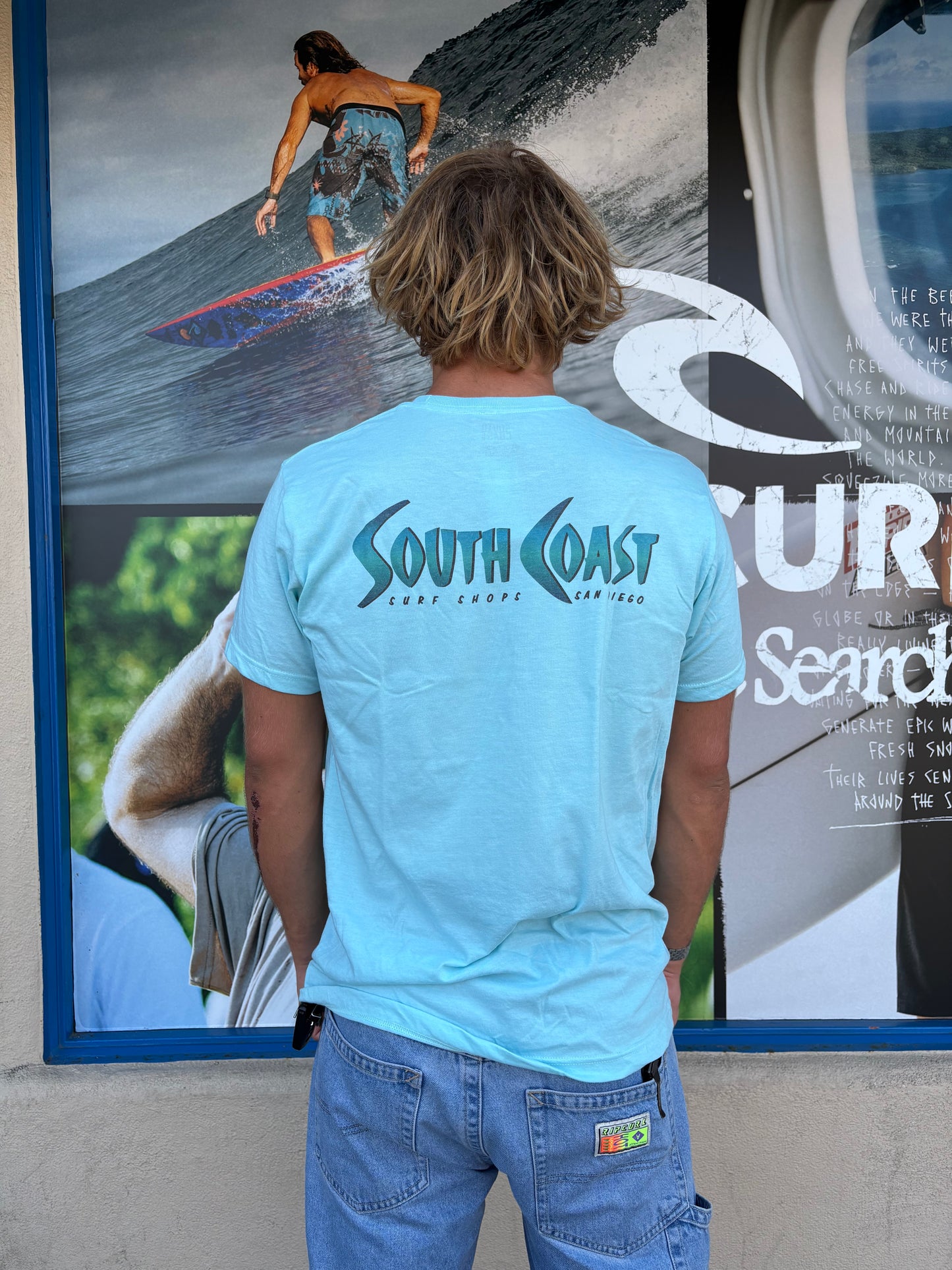 SOUTH COAST MENS TIKI LOGO TEE