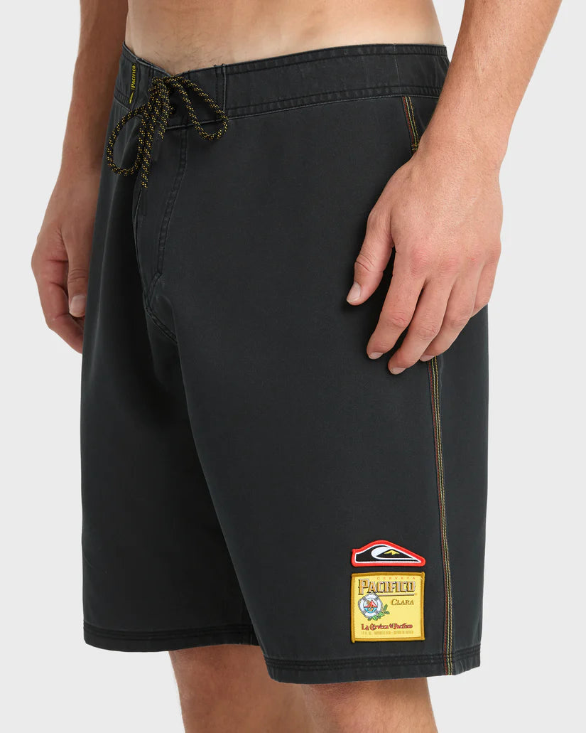 Quiksilver Pacifico Ballena 20" Boardshorts Black