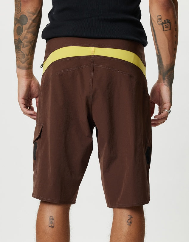 Former Tracer 20" Trunks Taupe
