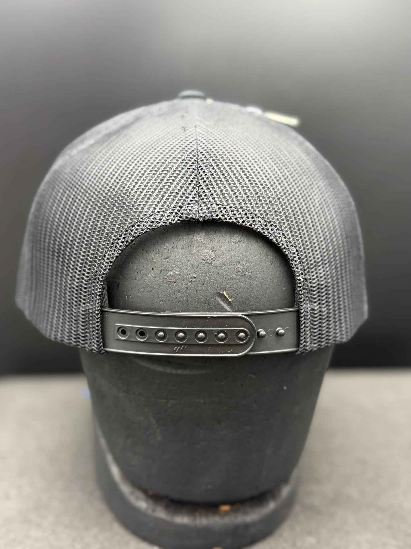South Coast Adult Skelly Trucker Black