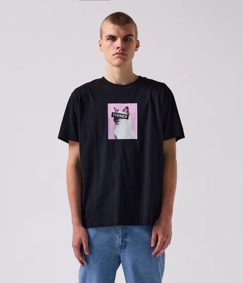 Former Charm T-Shirt Black