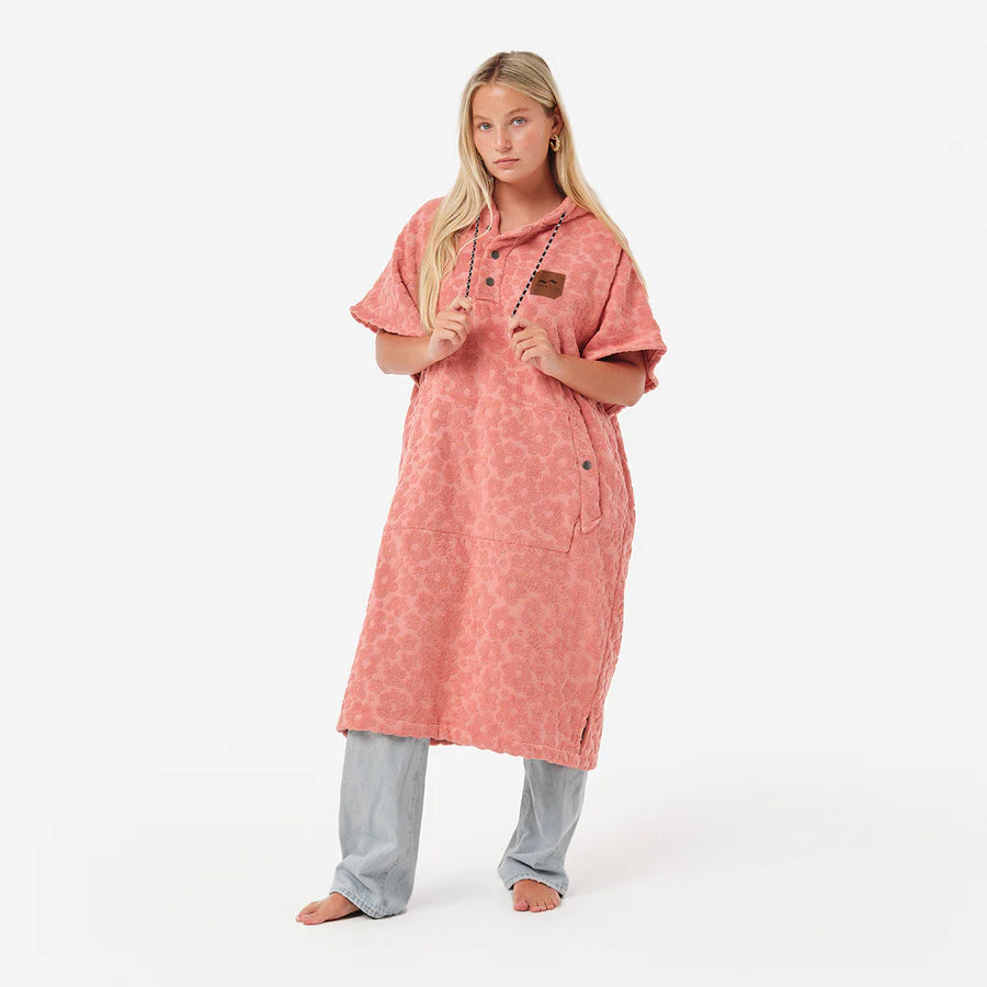 Slowtide Ginny Extra-Warm Poncho Guava