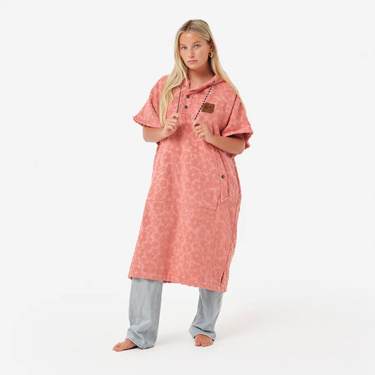 Slowtide Ginny Extra-Warm Poncho Guava