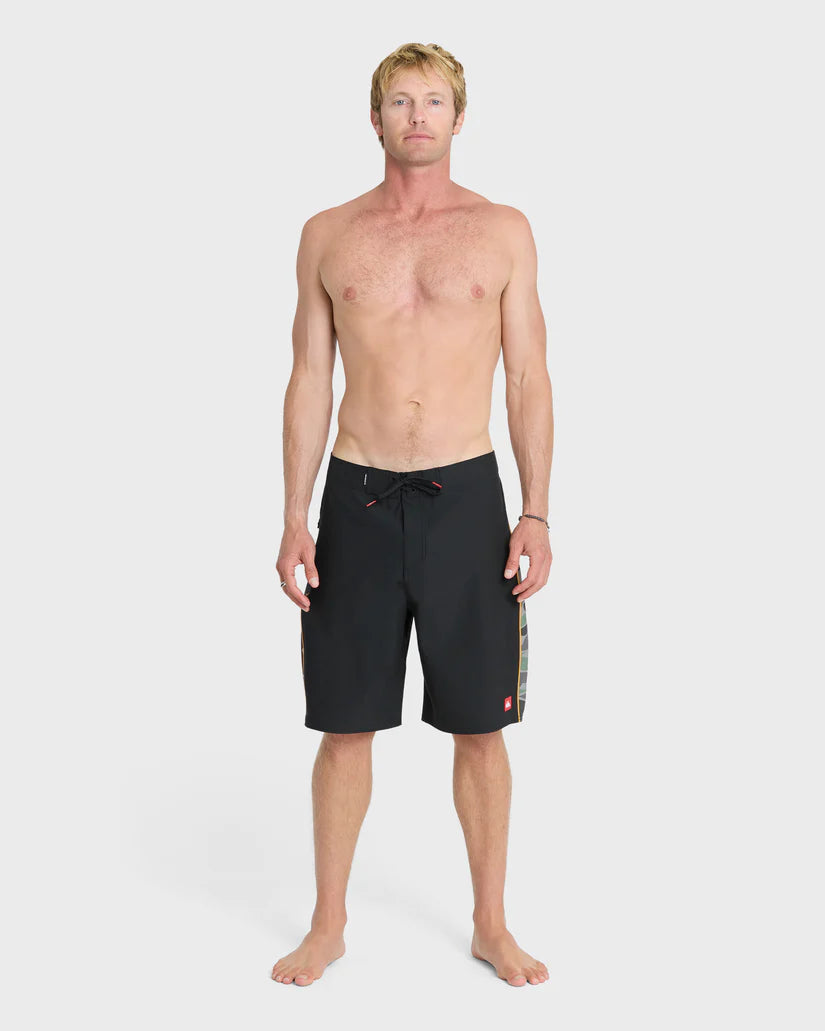 Quiksilver Young Guns Nomad Print 21" Boardshorts Anthracite