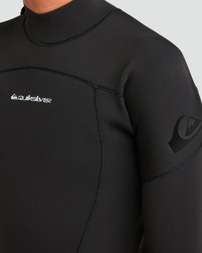 Quiksilver Youth Prologue 3/2 Wetsuit – shoulder panel and Quiksilver logo detail