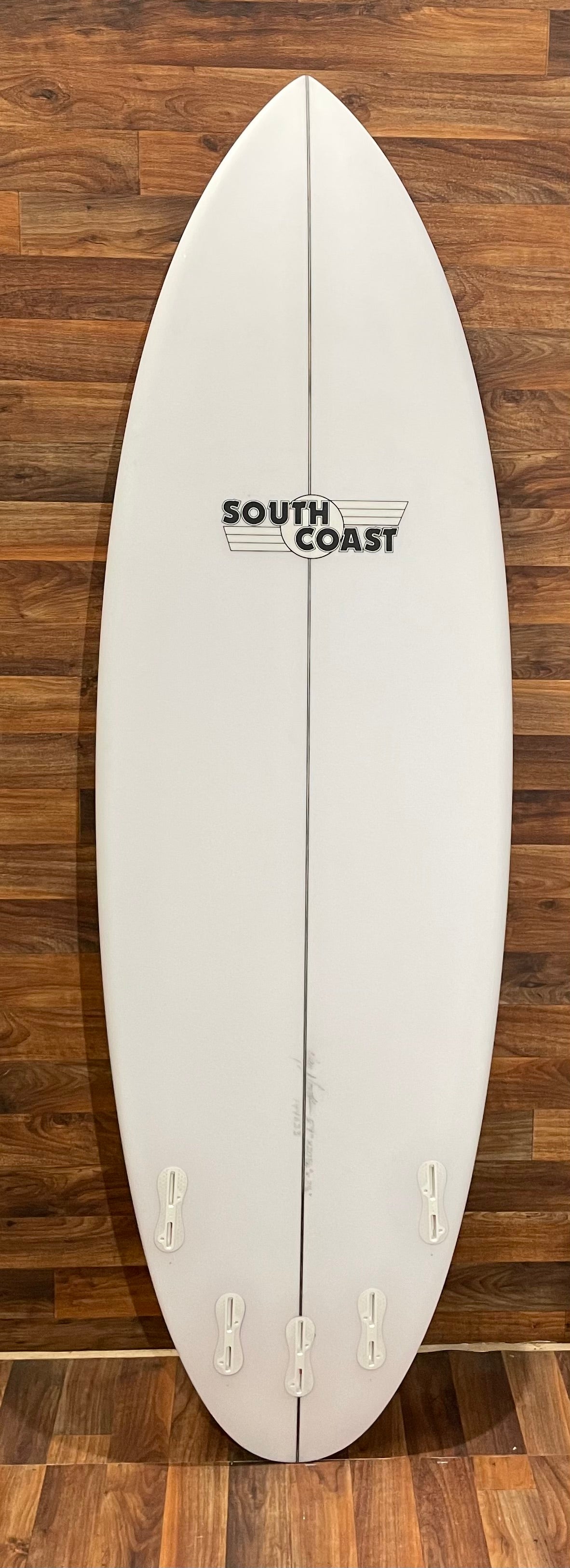 SOUTH COAST SHORT WIDE SURFBOARD 5'9”